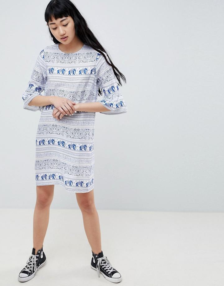 Daisy Street Shift Dress With Frill Sleeve In Elephant Print - Blue