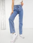 New Look Asymmetric Button Detail Straight Leg Jeans In Mid Blue-blues