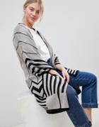 Bellfield Zig Zag Print Cape - Gray