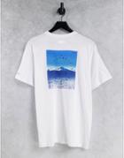 Columbia High Dune Back Print T-shirt In White