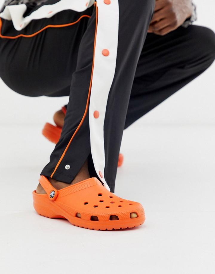 Crocs Classic Shoes In Orange