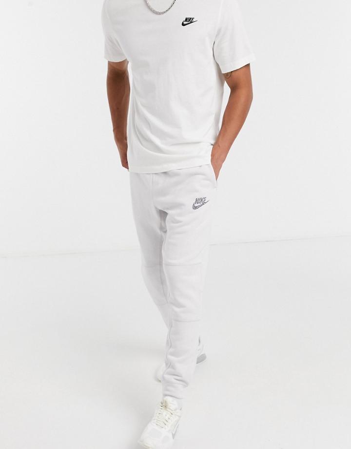 Nike Tech Fleece Shorts In Gray-grey