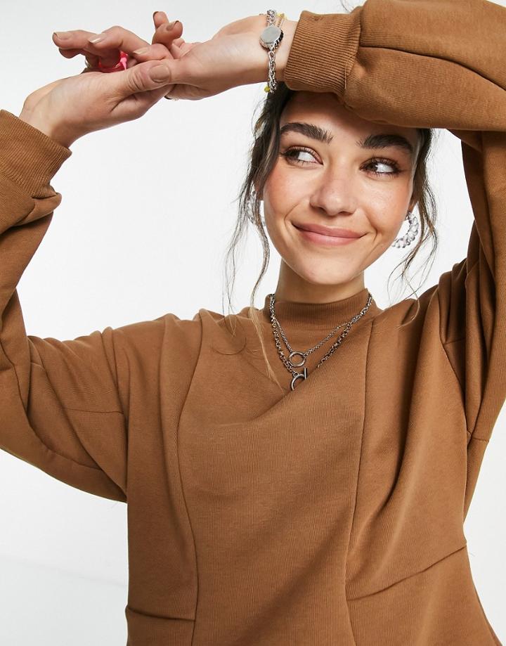 Only Sweat Top Set With Volume Sleeve And Seam Detailing In Brown