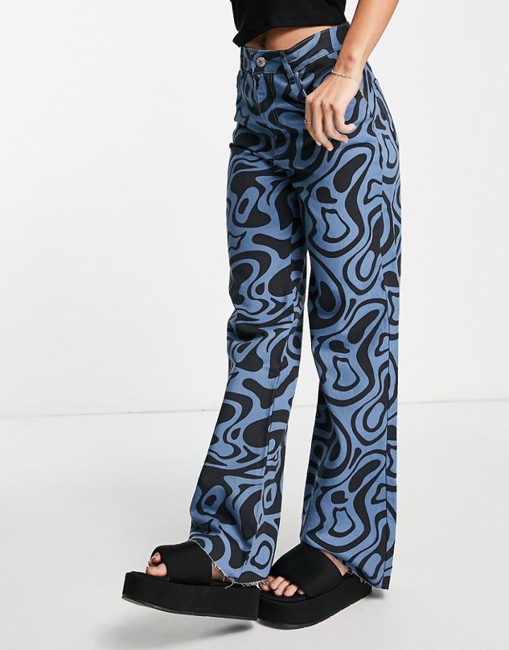 Stradivarius Printed Dad Jean In Blue Retro Print