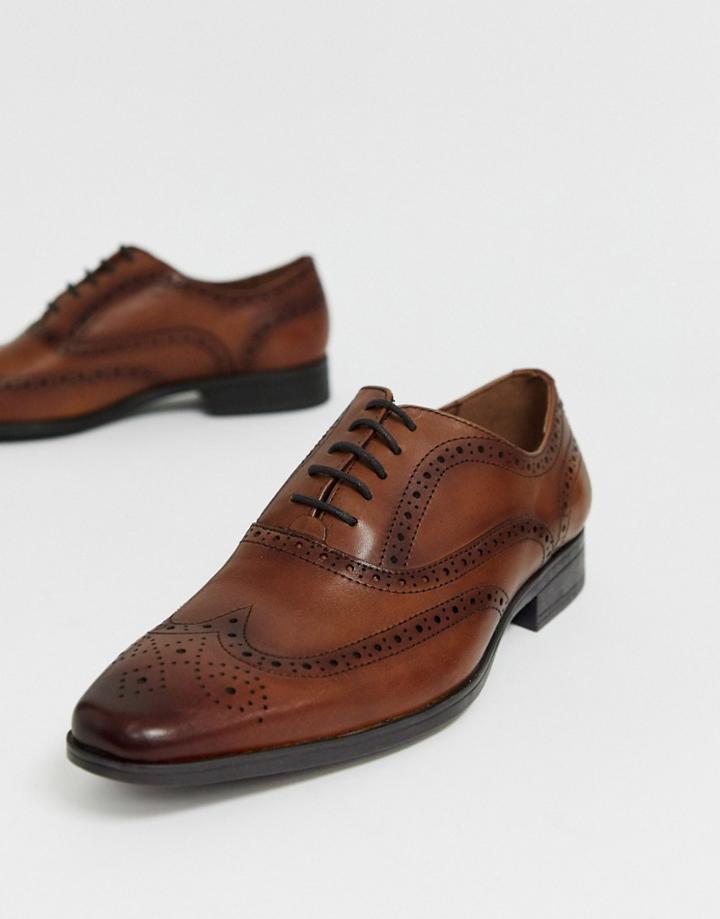 Office Macro Brogue In Tan Leather - Tan