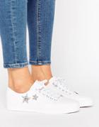 Pull & Bear Leather Look Star Sneaker - White
