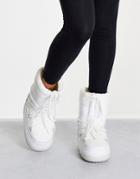 Truffle Collection Snow Boots In White
