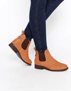 Steve Madden Gilte Tan Flat Chelsea Boots - Cognac