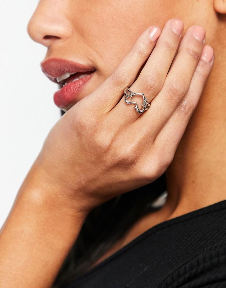 Designb London Grunge Barbed Heart Ring In Silver