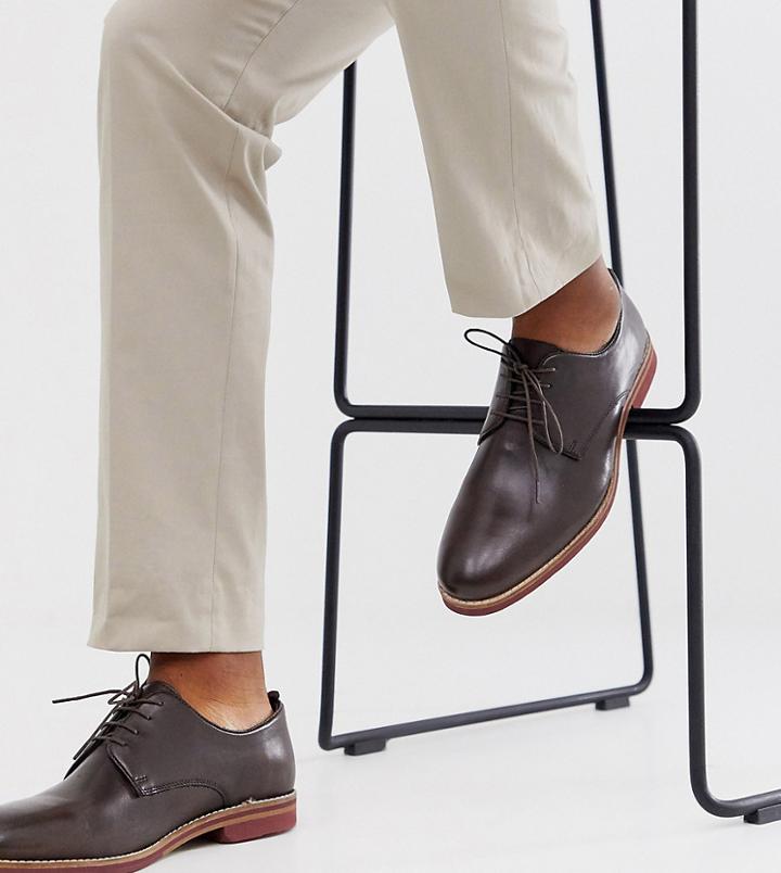 Asos Design Wide Fit Lace Up Shoes In Brown Leather With Contrast Sole - Brown