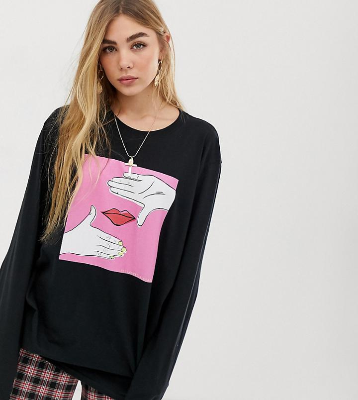 Reclaimed Vintage Inspired Long Sleeve T-shirt With Graphic Hand And Lips Print - Black