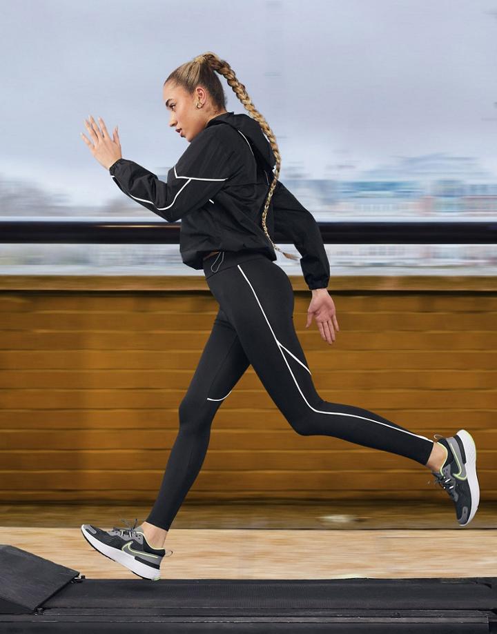 Asos 4505 Outdoor Run Legging With Reflective Piping-black