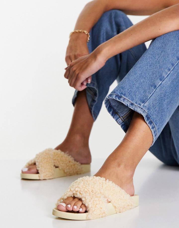 Asos Design Fiona Fleece Sliders In Cream-white
