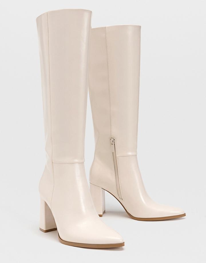 Stradivarius Knee-high Heeled Boots In Cream-white