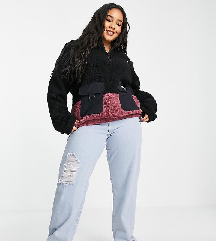 Ellesse Plus Fleece In Black & Pink