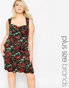 Club L Plus Size Body-conscious Dress With Floral Print And Scalloped Hem