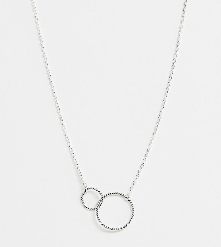 Kingsley Ryan Sterling Silver Twisted Interlinking Hoop Necklace - Silver