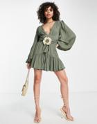 Missguided Balloon Sleeve Plunge Dress Crinkle In Khaki-green