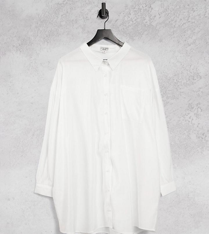 In The Style Plus X Saffron Barker Longline Oversized Shirt In White