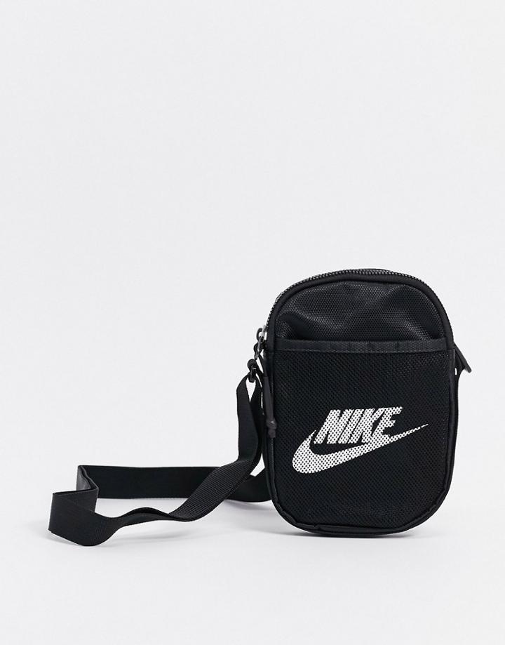 Nike Heritage Flight Bag In Black