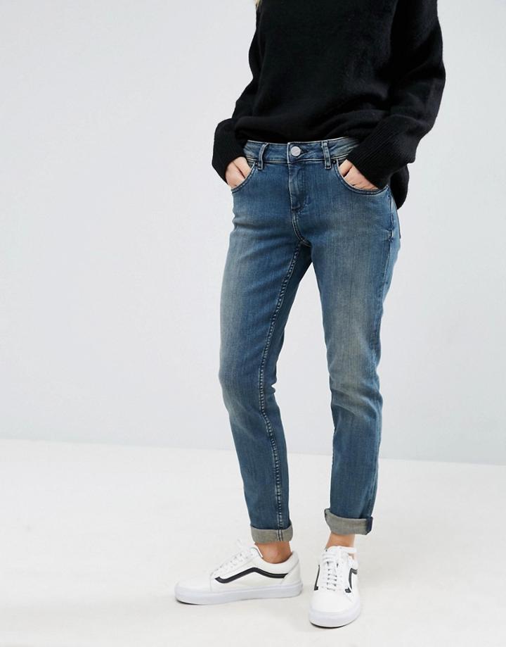 Asos Kimmi Shrunken Boyfriend Jeans In Bebe London Blue Wash - Blue