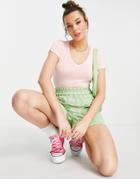 Brave Soul Mamee V-neck T-shirt In Sage-pink