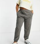 Threadbare Curve Paneled Sweatpants In Charcoal Gray-grey