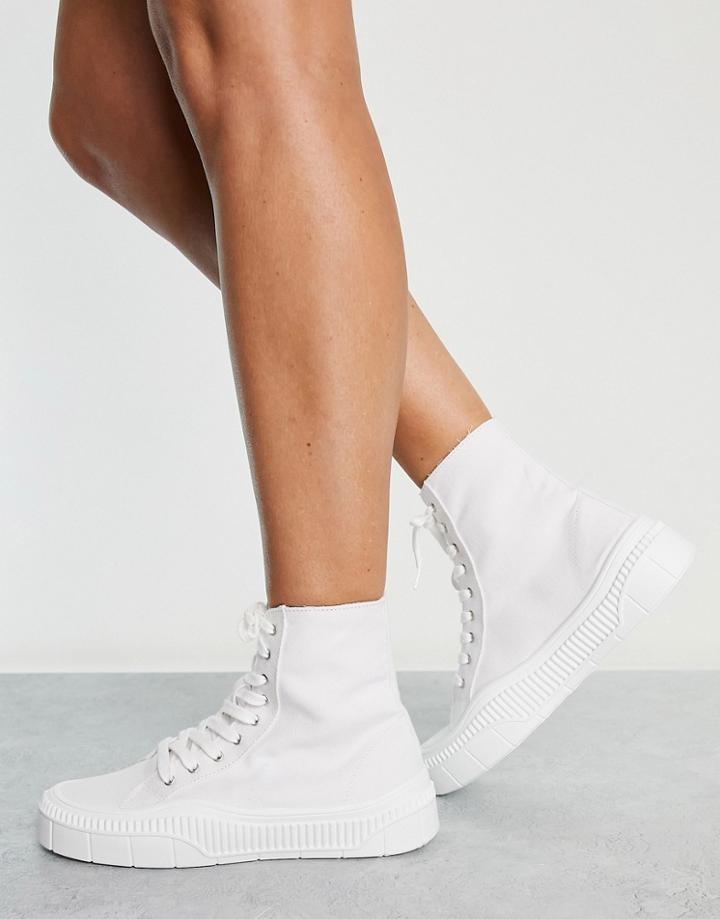 Kaltur High Top Sneakers In White Recycled Canvas