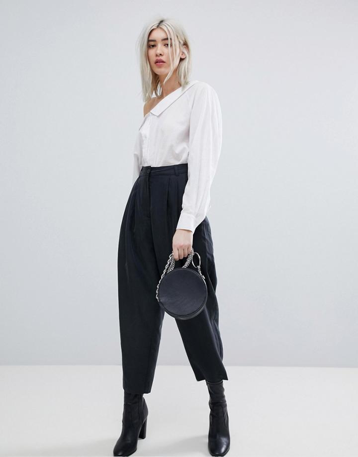 Weekday Tapered Pleat Front Pants - Black