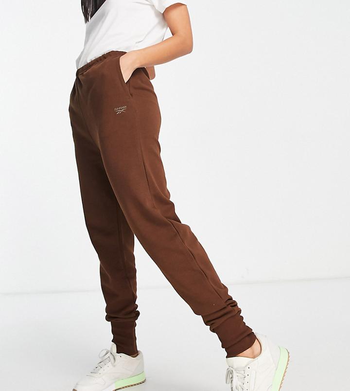 Reebok Cozy Cuffed Sweatpants In Brown