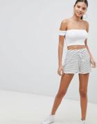 Prettylittlething Stripe Shorts - Cream