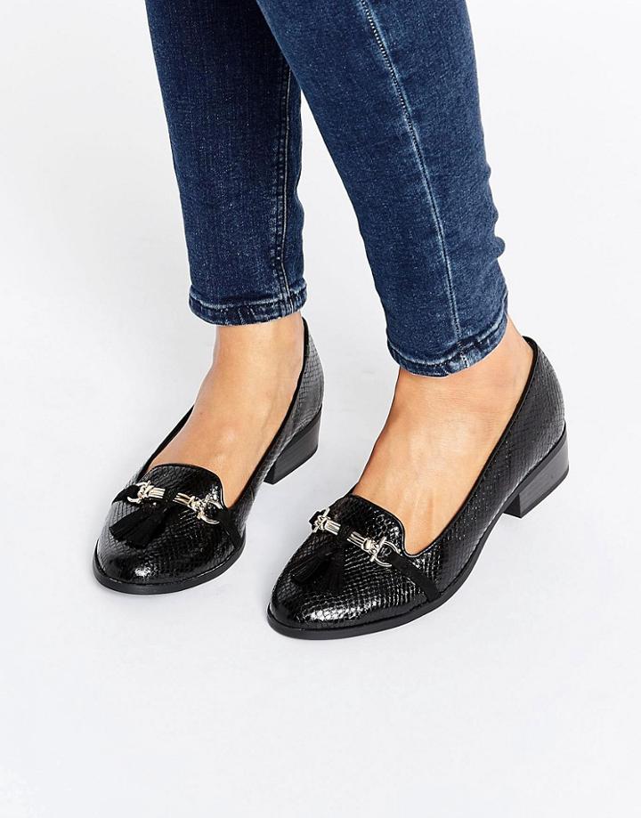 New Look Croc Effect Buckle Detail Loafer - Black