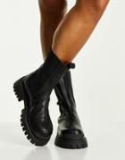 Topshop Ace Leather Chunky Chelsea Boot In Black