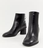 Bershka Round Heel Boot In Black - Black