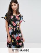 Yumi Petite Skater Dress With Bow Sleeve In Floral Print - Black