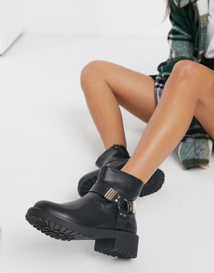 London Rebel Hardware Ankle Boots In Black