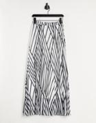 Liquorish Midi Skirt In Black And White Print-multi