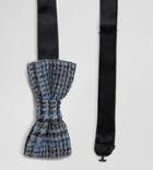 Heart & Dagger Bow Tie In Harris Tweed In Check - Gray
