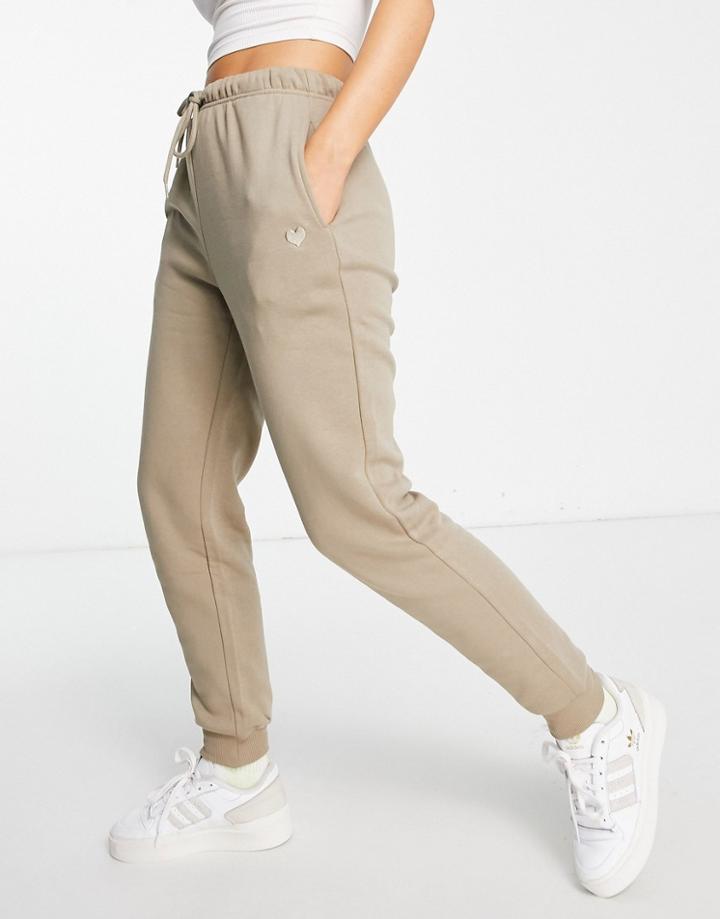 Pieces Tella Heart Sweatpants In Brown