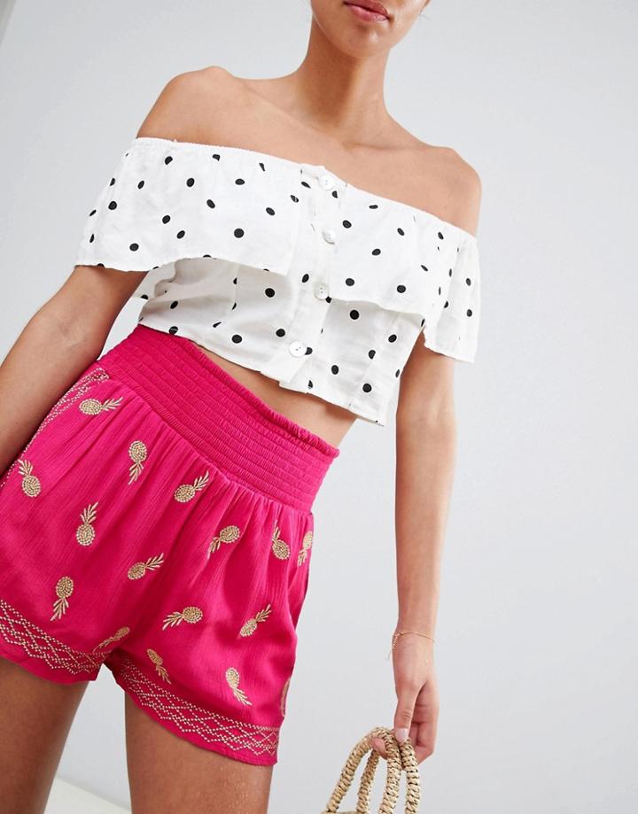 Missguided Embroidered Shorts - Pink