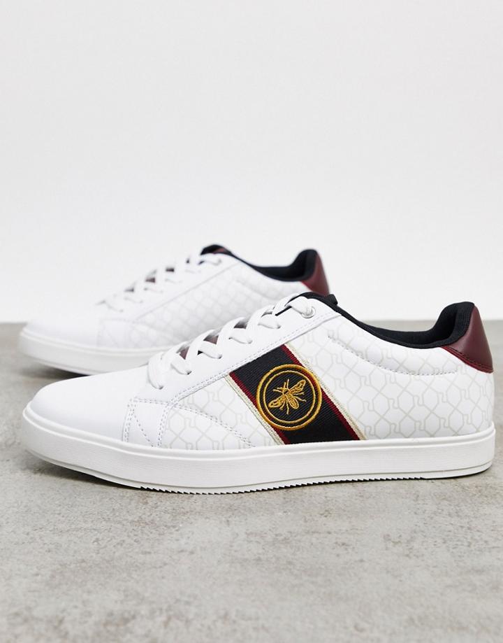 River Island Sneaker With Wasp Embroidery In White
