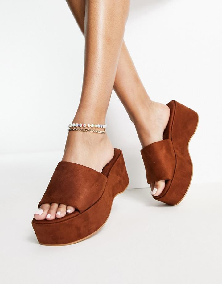 Stradivarius Flatform Mules In Brown