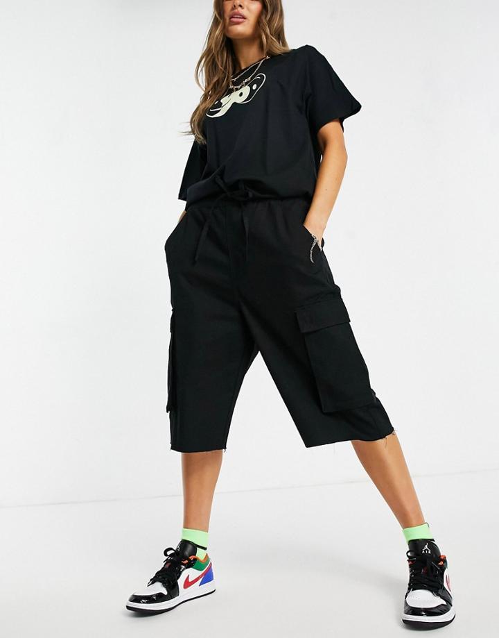 Collusion Unisex Low Rise Baggy Fit Cargo Shorts In Black