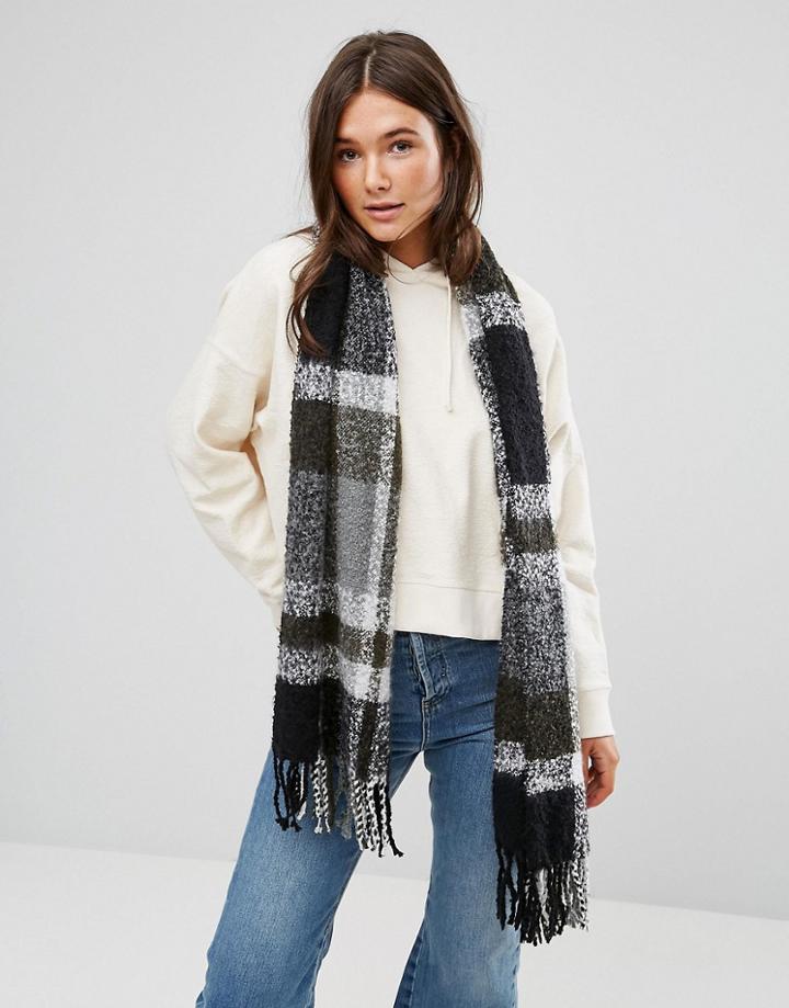 Only Knitted Scarf With Tassel Detail - Black