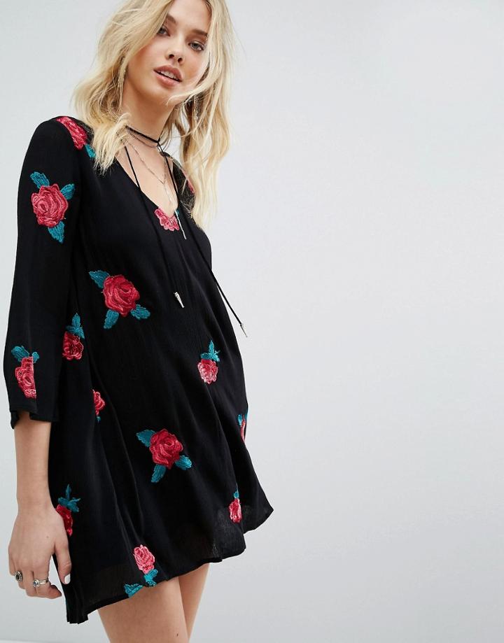 Honey Punch V Neck Swing Dress With Rose Embelishment - Black