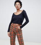 Noisy May Tall Scoop Neck Long Sleeve Cropped Top - Black