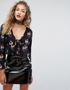 Motel Tie Front Top In Flaming Heart Print - Black