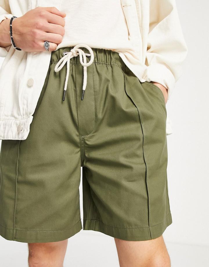 Pull & Bear Pleated Chino Shorts In Green