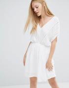 Vero Moda Crinkle Short Sleeve Dress In White - Vero Moda Crinkla