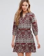 Yumi Belted Dress In Paisley Print - Red